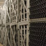 Photo de bouteilles dans des gyropalettes